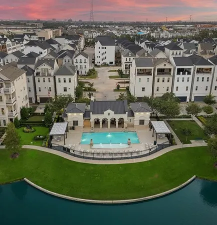 $810,000 | 3506 Dorset Clf Lane, Houston, TX 77055