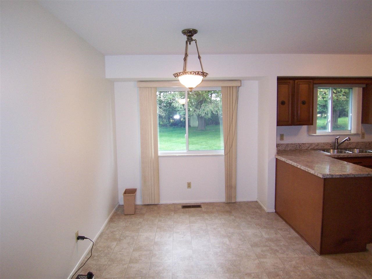 9226 Potter Road Flushing, MI 48433 - Photo 9 of 28 21510917-8.JPG
