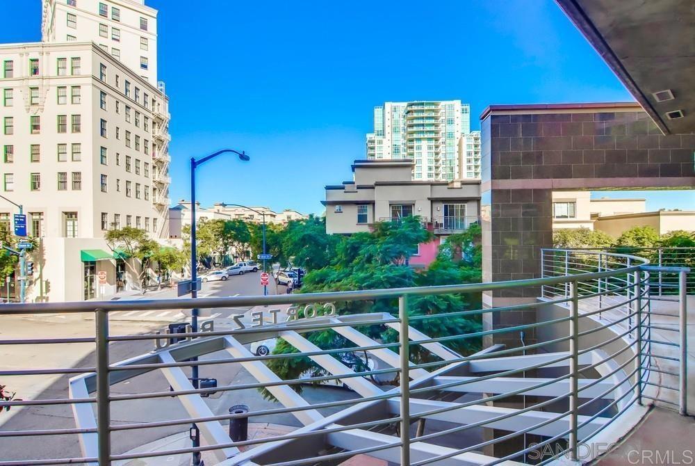 801 Ash Street, Unit 205 San Diego, CA 92101 - Photo 17 of 25 a view of a balcony with chairs