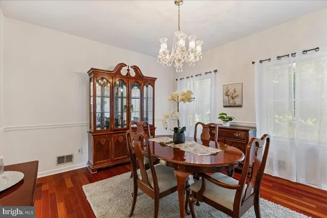 $975,000 | 32 West Kincaid Drive, West Windsor, NJ 08550