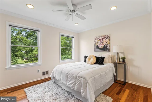 $975,000 | 32 West Kincaid Drive, West Windsor, NJ 08550