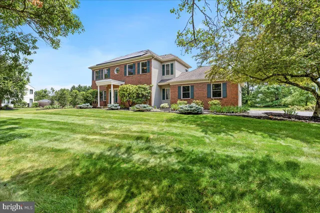 $975,000 | 32 West Kincaid Drive, West Windsor, NJ 08550