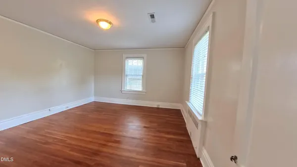 $5,500 | 913 Dacian Avenue, Durham, NC 27701
