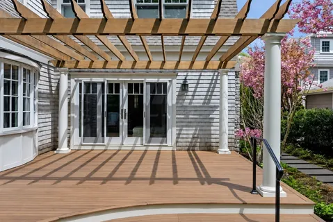 $2,450,000 | 20 Elmwood Road, Marblehead, MA 01945