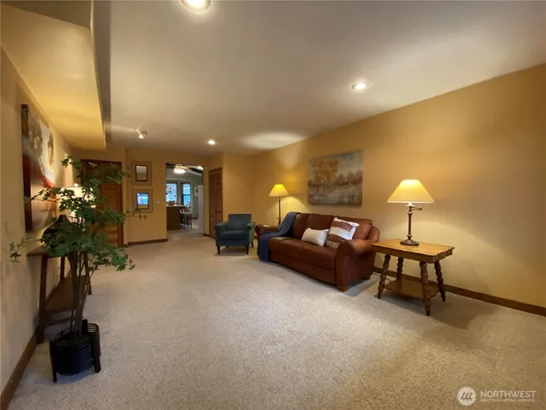 $754,900 | 1287 Malaga Alcoa Highway, Wenatchee, WA 98801