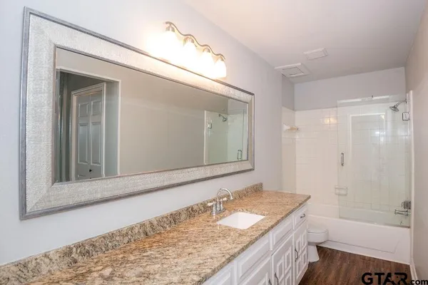 $1,600 | 5917 Hollytree Drive, Tyler, TX 75703