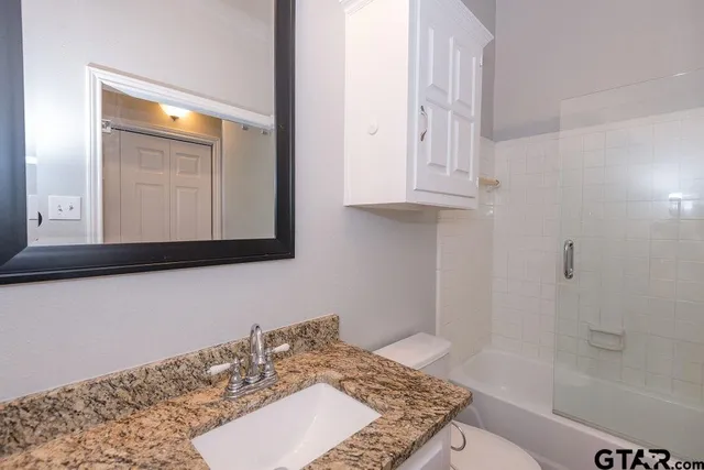 $1,600 | 5917 Hollytree Drive, Tyler, TX 75703