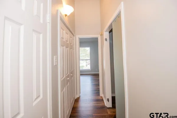 $1,600 | 5917 Hollytree Drive, Tyler, TX 75703