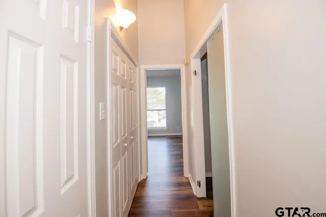 $1,600 | 5917 Hollytree Drive, Tyler, TX 75703