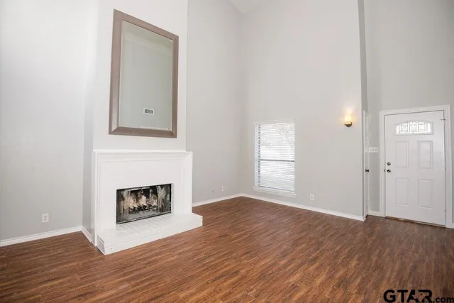 $1,600 | 5917 Hollytree Drive, Tyler, TX 75703