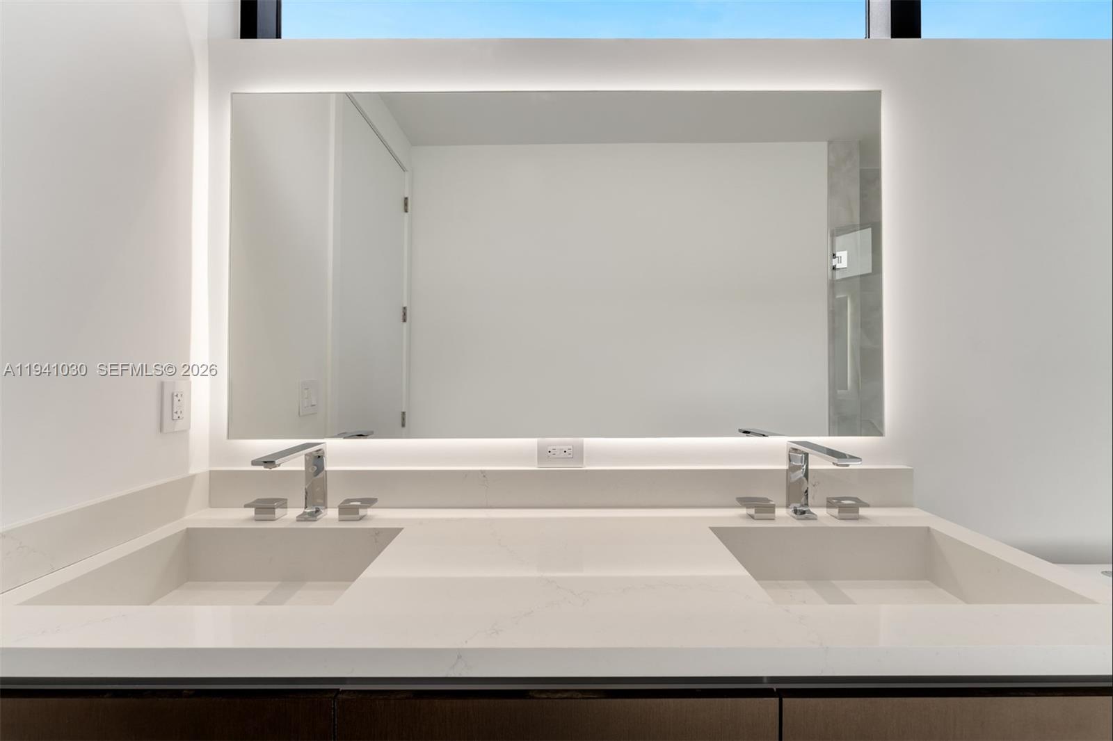 3067 Hibiscus Street Miami, FL 33133 - Photo 15 of 27