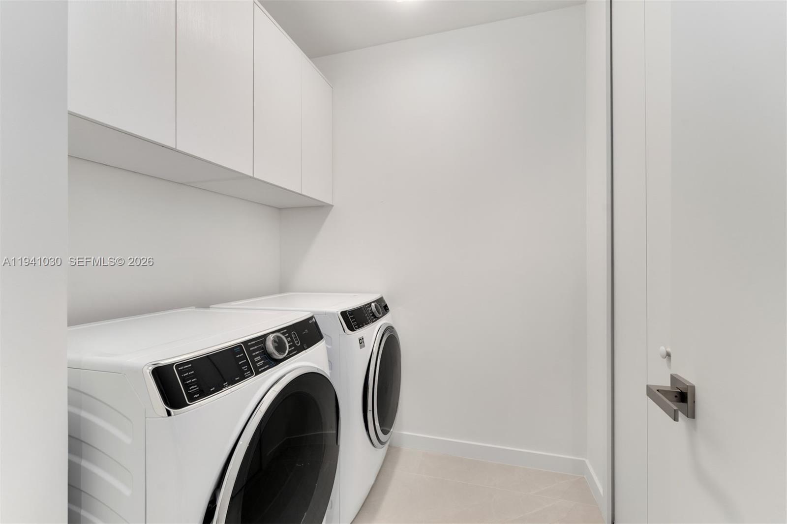 3067 Hibiscus Street Miami, FL 33133 - Photo 23 of 27