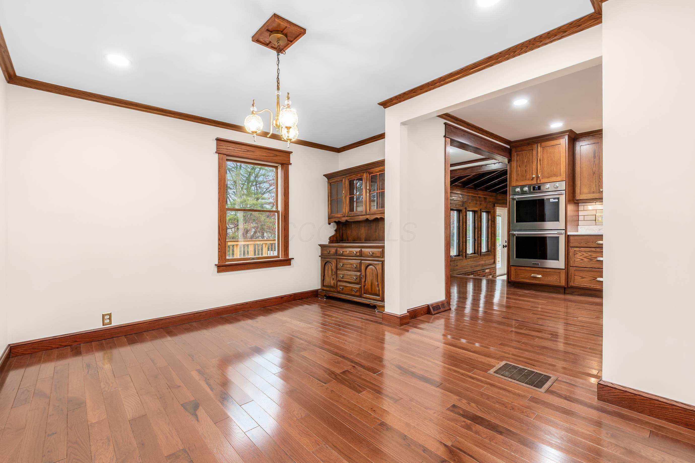 3229 Nolan Road Zanesville, OH 43701 - Photo 20 of 53 3229 Nolan-dining room