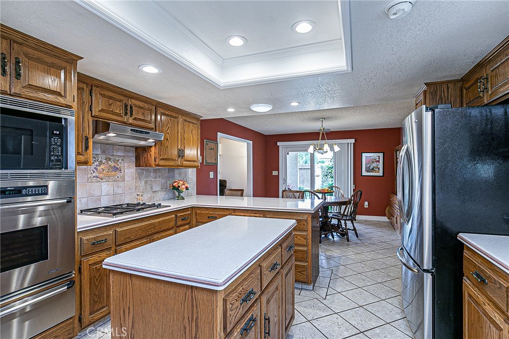 4587 Monaco Court Santa Maria, CA 93455 - Photo 6 of 36