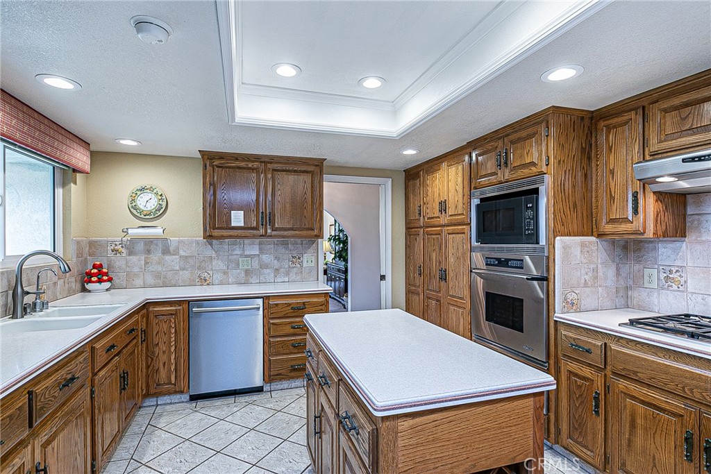 4587 Monaco Court Santa Maria, CA 93455 - Photo 7 of 36