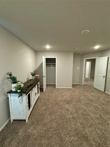 $2,000 | 710 Crystal River, Conroe, TX 77316