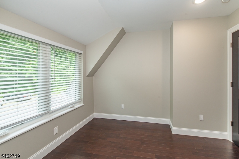 38 Buttonwood Road Essex Fells, NJ 07021 - Photo 8 of 10 Gallery Image 8