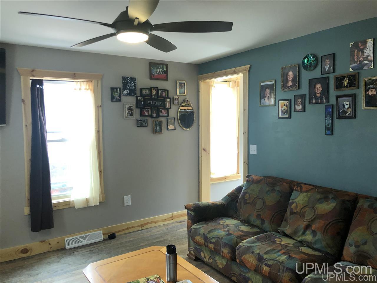 24923 Chestnut Street Calumet, MI 49913 - Photo 6 of 26