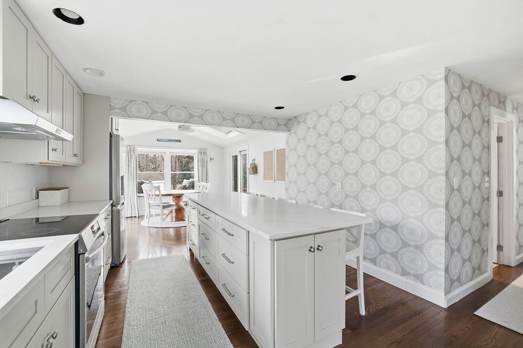 73 Shingle Mill Lane Hanover, MA 02339 - Photo 5 of 23 a spacious bathroom with a sink and a bathtub