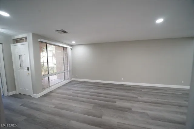 $1,550 | 3612 Shawn Reynolds Court, Unit 101, Las Vegas, NV 89129