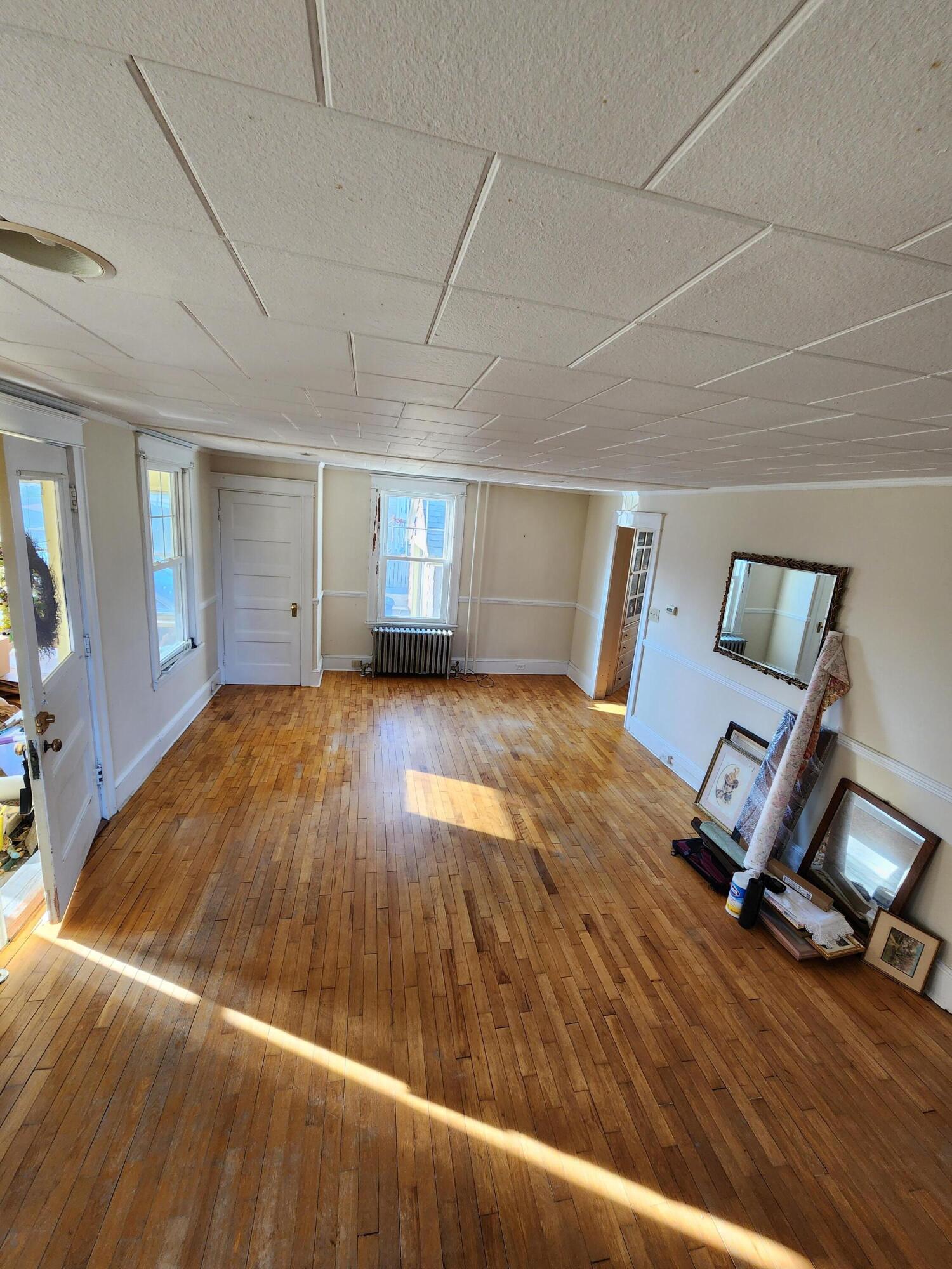 128 Ridgeland Avenue South Portland, ME 04106 - Photo 4 of 16 Livingroom 2