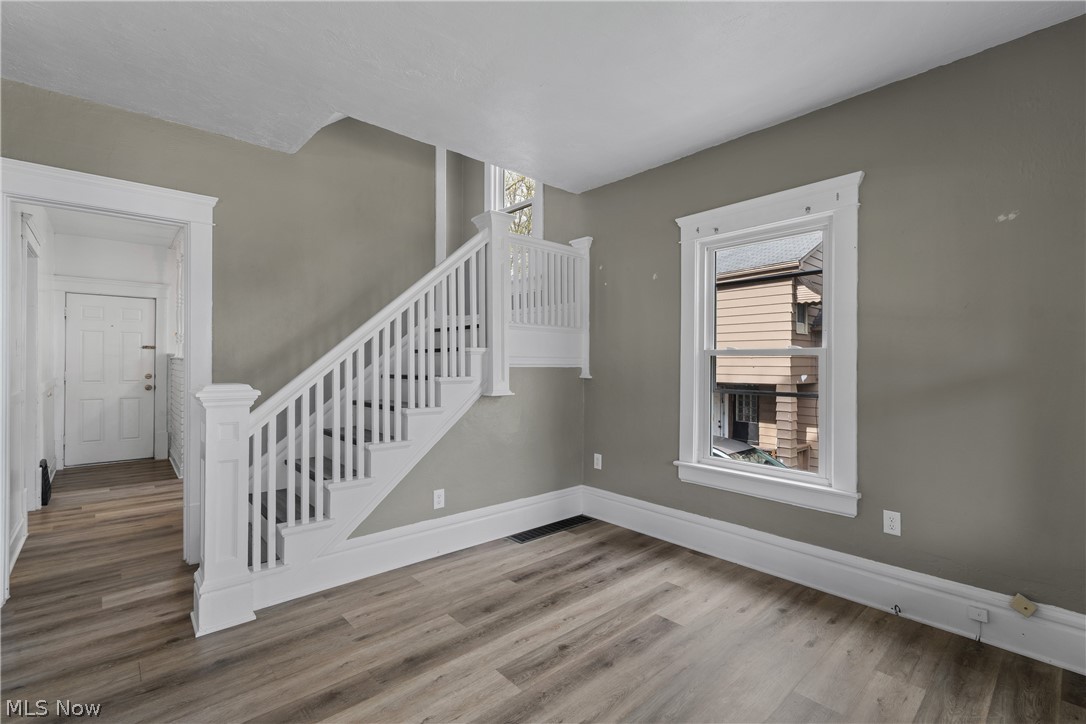32 Penfield Avenue Akron, OH 44310 - Photo 4 of 35