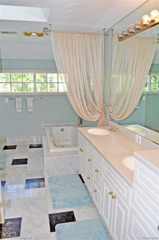 274 Touraine Road Grosse Pointe, MI 48236 - Photo 22 of 25 26.jpg