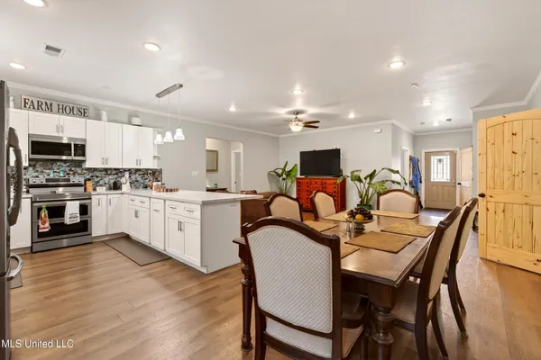 $379,000 | 513 Poinsettia Drive, Bay St. Louis, MS 39520