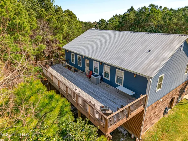 $379,000 | 513 Poinsettia Drive, Bay St. Louis, MS 39520