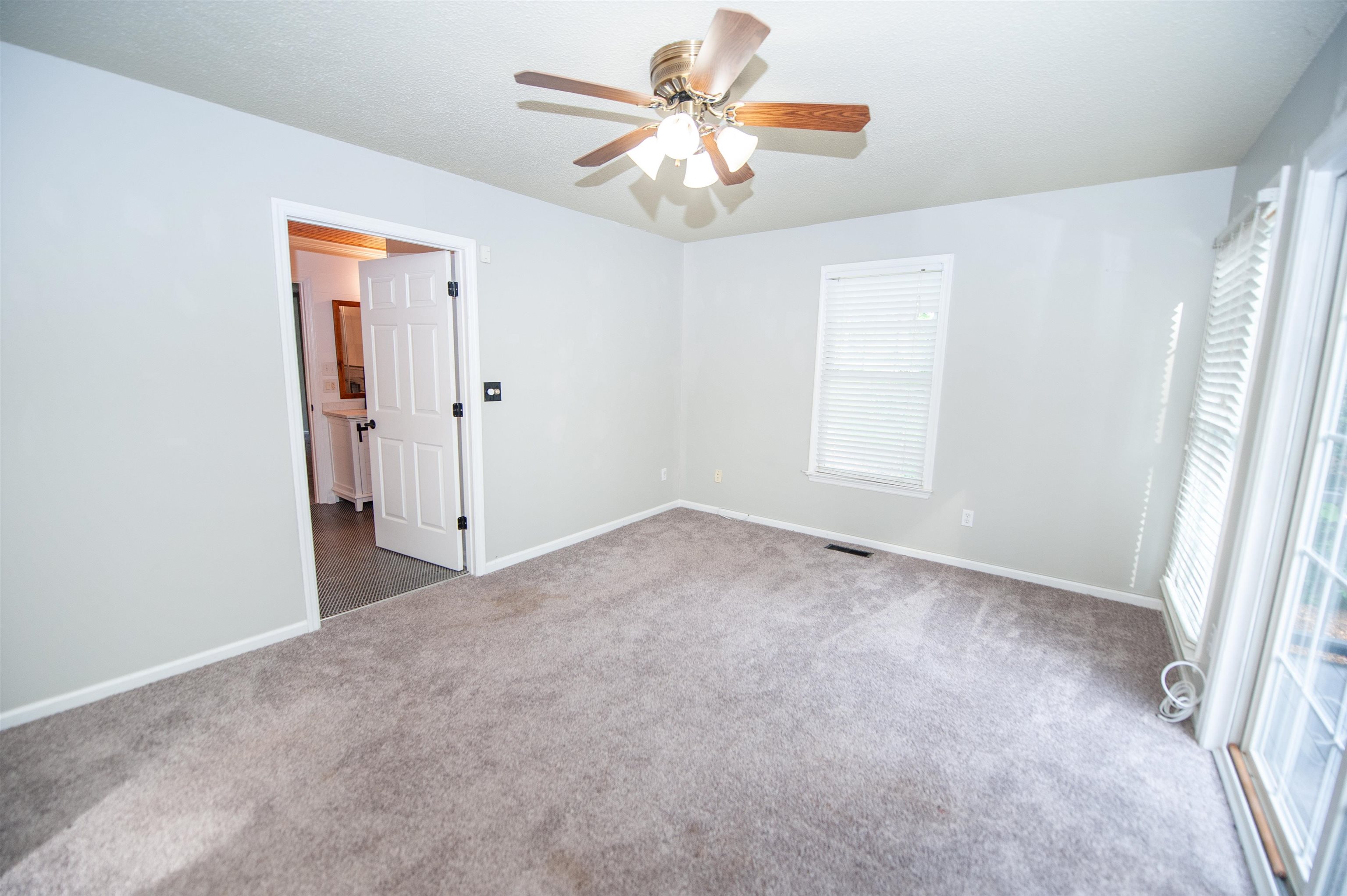 406 Lakewinds Boulevard Inman, SC 29349 - Photo 39 of 46 Gallery Image 39