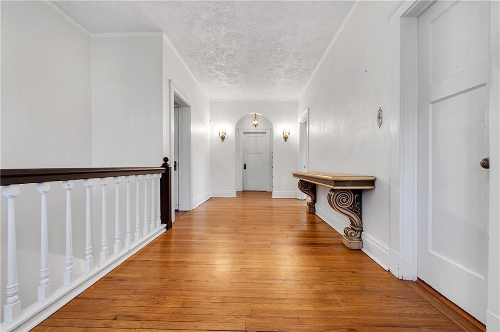 219 East Waldheim Road Pittsburgh, PA 15215 - Photo 3 of 25 Gallery Image 3