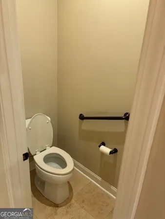 a bathroom with a tub