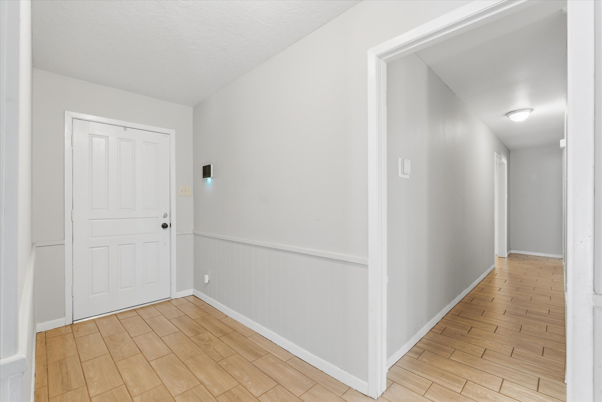 6004 Lakeside Drive Liberty, TX 77575 - Photo 2 of 28 a view of an empty room
