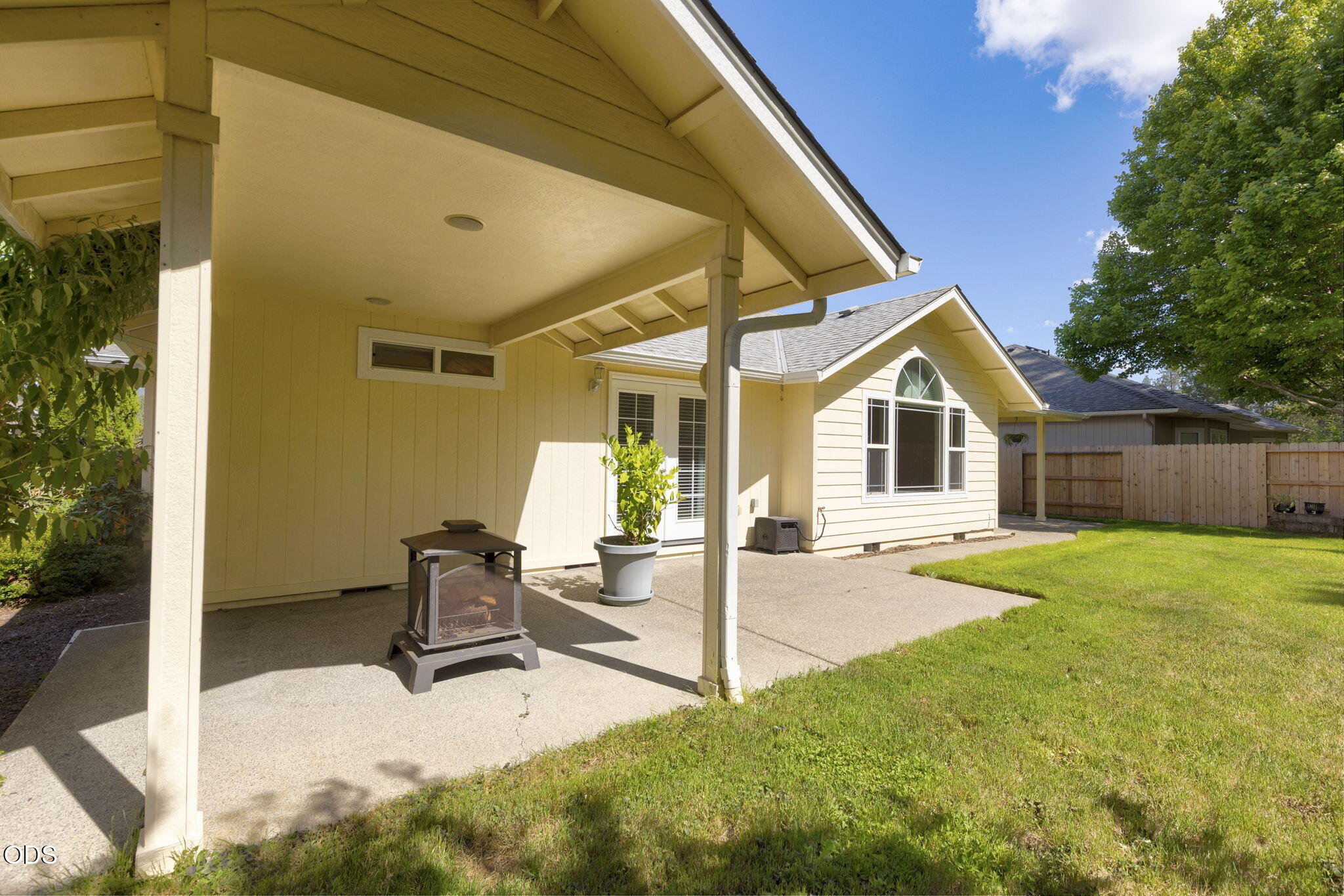 2738 Trinity Way Grants Pass, OR 97527 - Photo 39 of 42