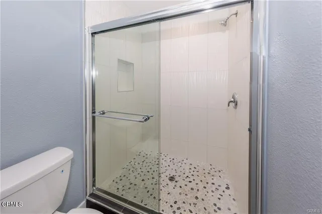 $2,140 | 6854 North Figueroa Street, Los Angeles, CA 90042