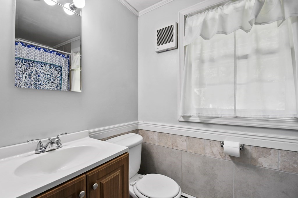 47 Center Road Shirley, MA 01464 - Photo 13 of 30