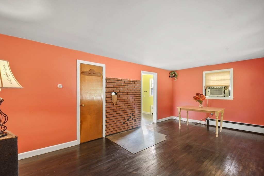 47 Center Road Shirley, MA 01464 - Photo 6 of 30