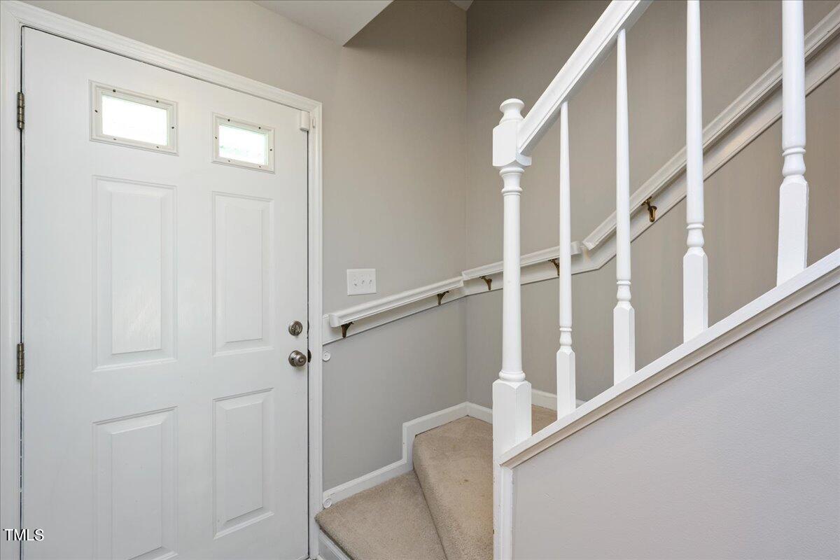 2005 Broadingham Court Raleigh, NC 27615 - Photo 4 of 27 11-- 11