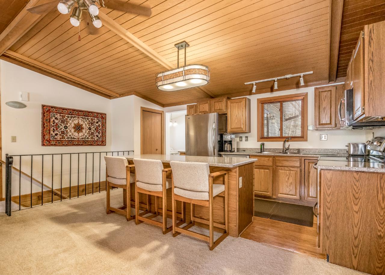 10284 Blue Lake Road Minocqua, WI 54548 - Photo 4 of 30 Gallery Image 4