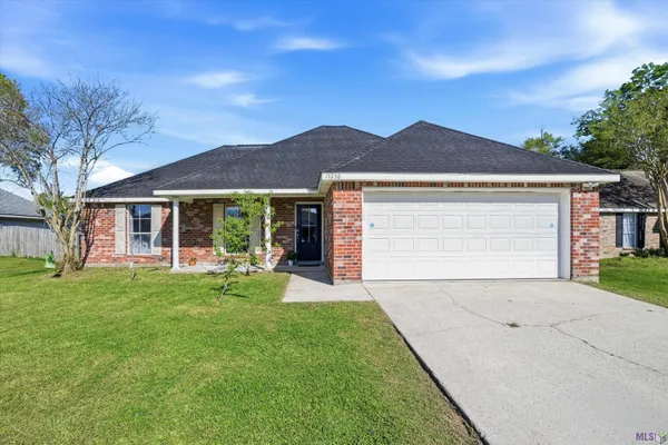 $269,000 | 15258 East Bayou Drive, Prairieville, LA 70769