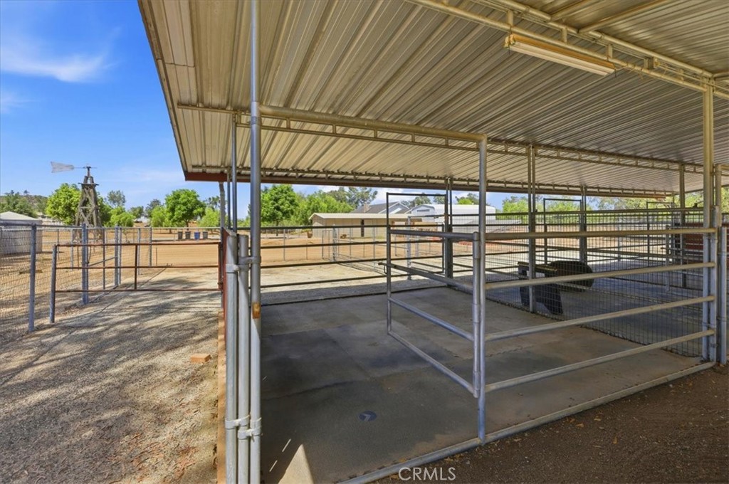 22801 Norbert Street Perris, CA 92570 - Photo 46 of 58 3 Stalls