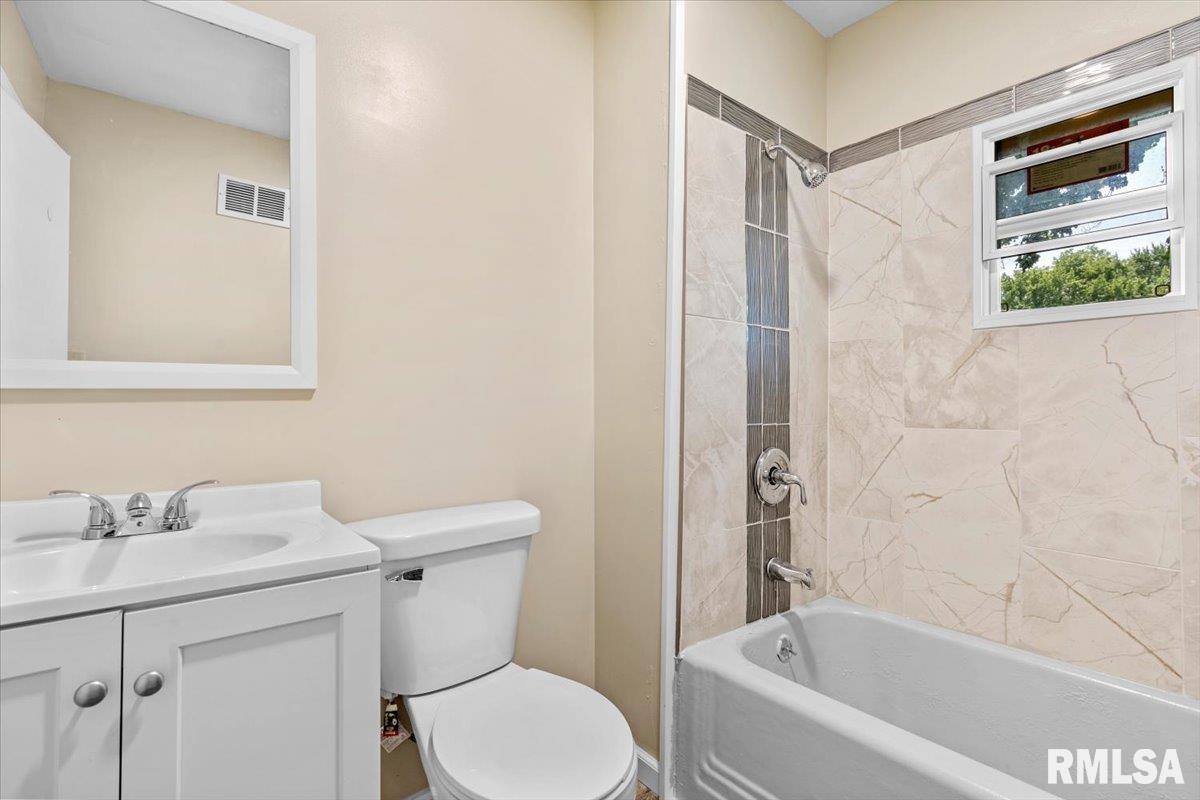 201 South Walnut Street Springfield, IL 62704 - Photo 20 of 35