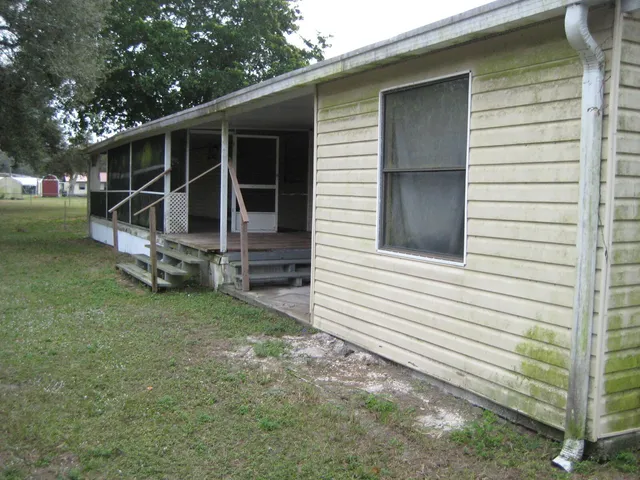 $142,000 | 8613 Southeast 59th Drive, Okeechobee, FL 34974