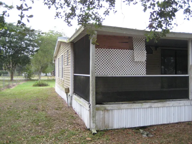 $142,000 | 8613 Southeast 59th Drive, Okeechobee, FL 34974