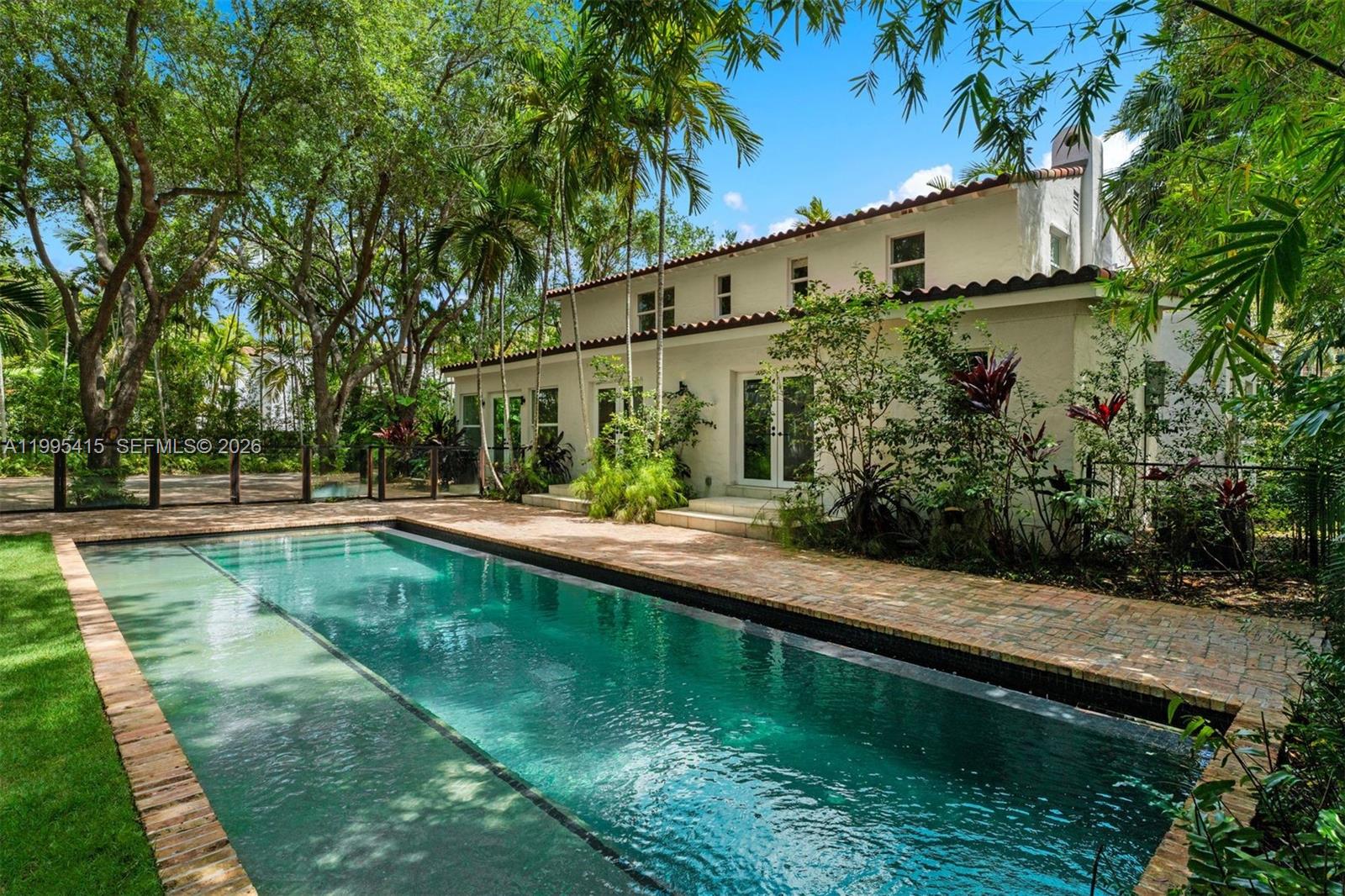 5812 Alton Road Miami Beach, FL 33140 - Photo 2 of 39