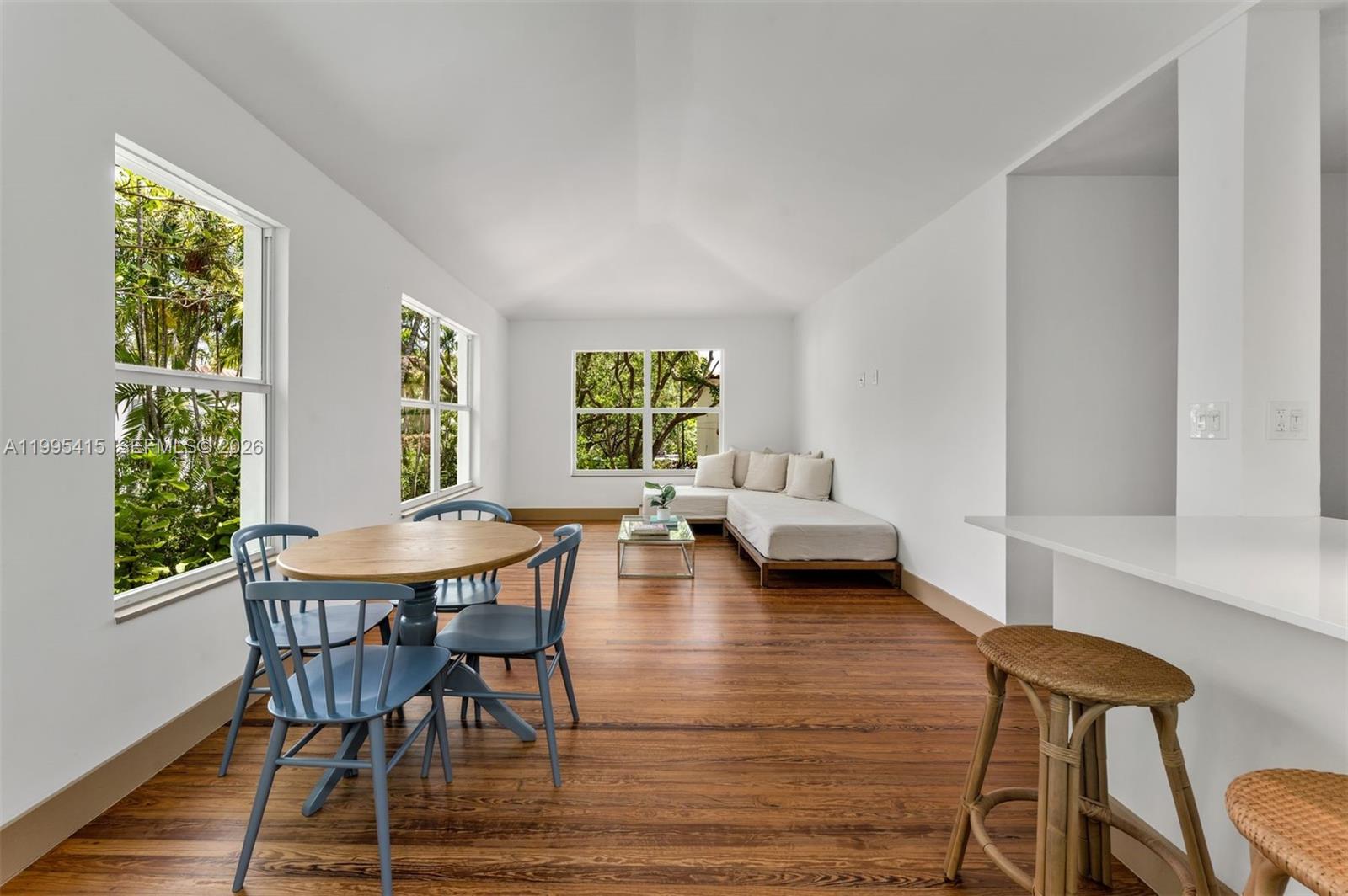 5812 Alton Road Miami Beach, FL 33140 - Photo 21 of 39