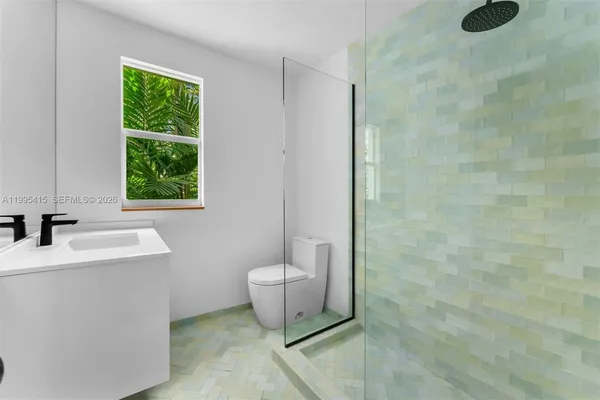 $40,000 | 5812 Alton Road, Miami Beach, FL 33140