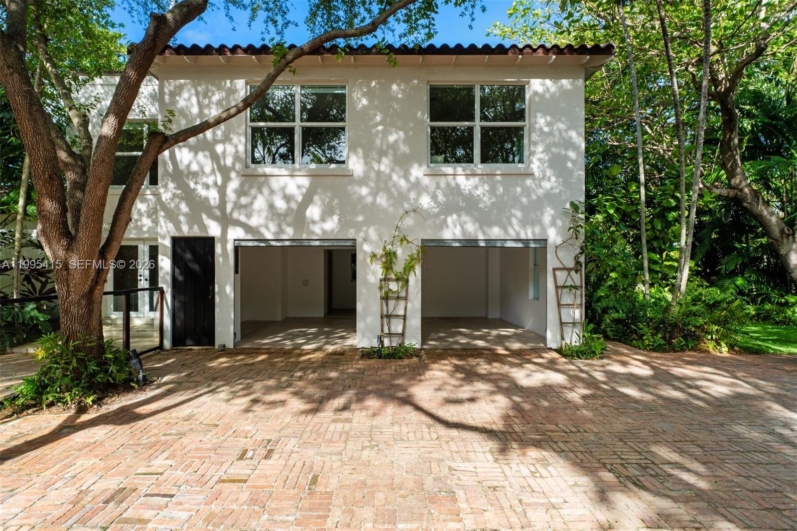 5812 Alton Road Miami Beach, FL 33140 - Photo 27 of 39