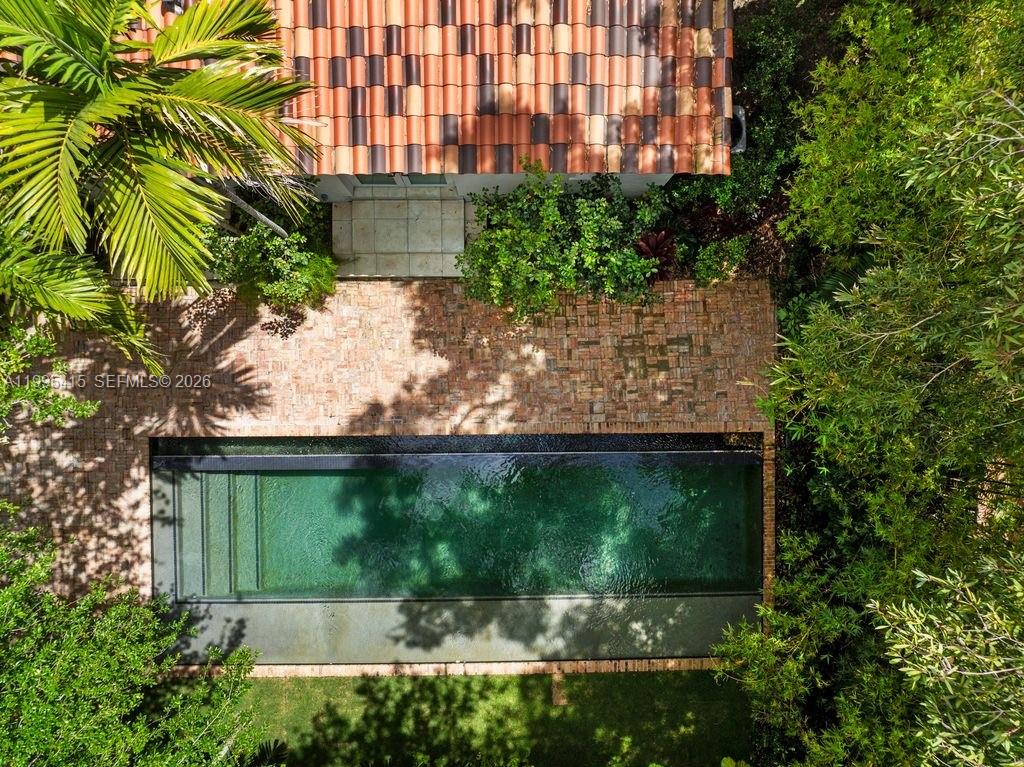 5812 Alton Road Miami Beach, FL 33140 - Photo 31 of 39