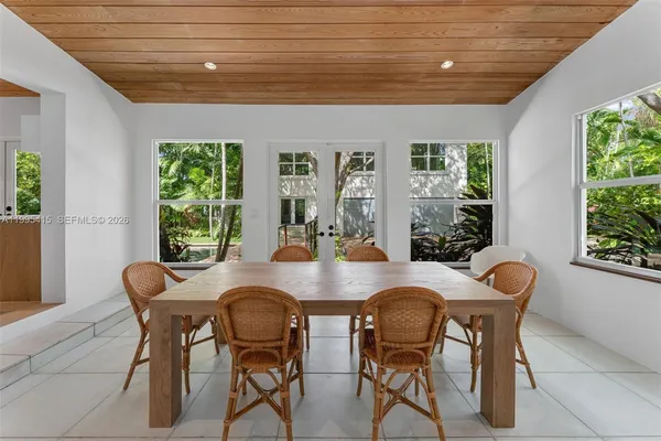$40,000 | 5812 Alton Road, Miami Beach, FL 33140